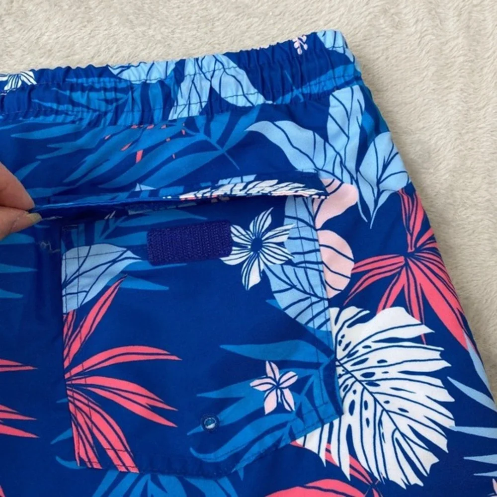 Club Room Men Swim Trunks Beach Shorts Size L Blue Pink Tropical Floral Pool NWT